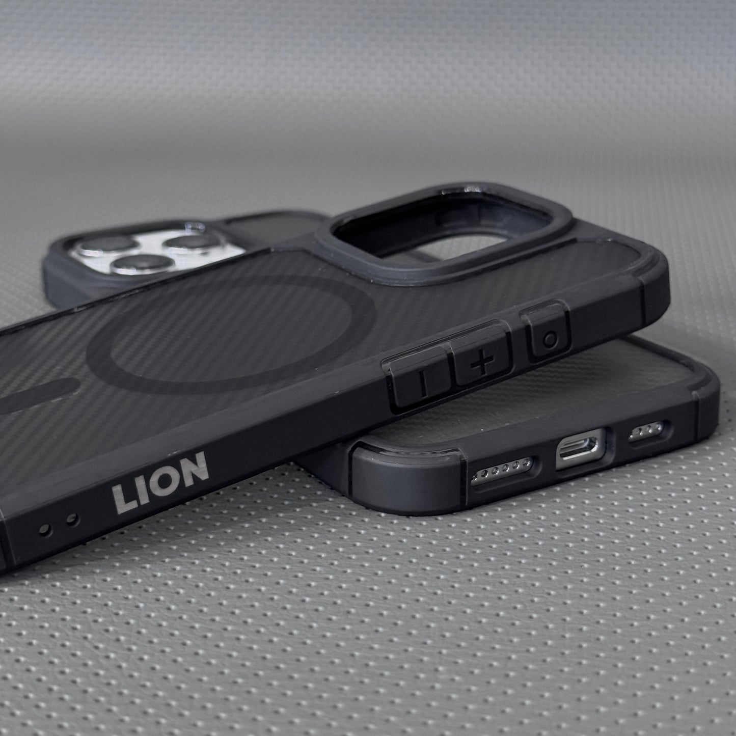 LION CASE #C201 - iPhone